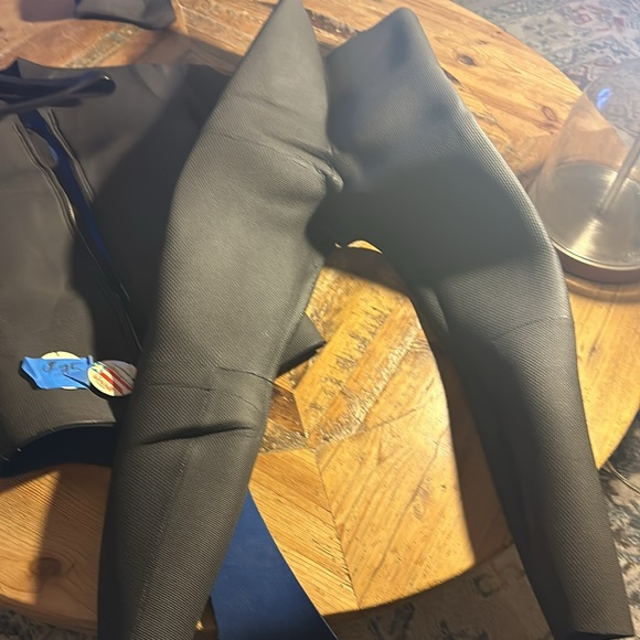 Neoprene wet suit - Picture 5 of 8